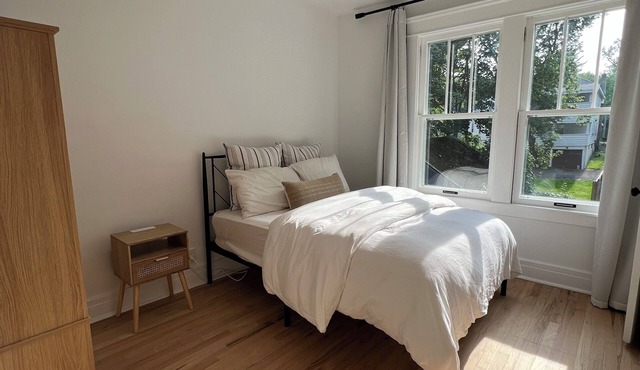 Charming 3 Bedroom Unit near Syracuse University, and Hospitals