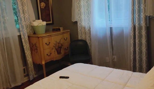 Charming 3-Bedroom Upper-Floor Home Near Downtown Atlanta