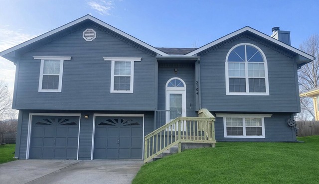 Charming 3-bedroom house in beautiful Blue Springs near FIFA World Cup location