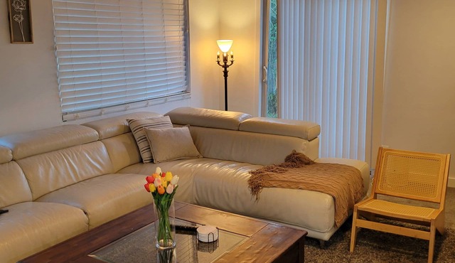 Charming 3-bedroom house in fabulous Jacksonville with AC