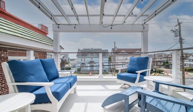 Charming 3-bedroom house with WiFi and AC in lovely Margate City