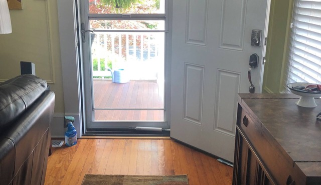 Charming 3-bedroom house 1 miles from the beach in Neptune City.