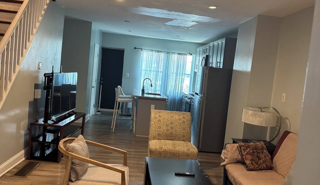 Charming 3-bedroom house with WiFi and AC in wonderful Philadelphia