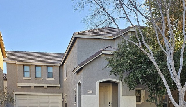 Charming 3-bedroom House in Queen Creek w/Community Pool
