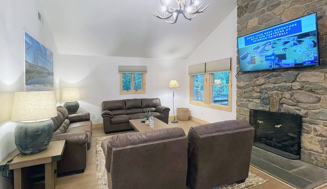 Charming 3 Bedroom Cabin in the Poconos on Private Resort