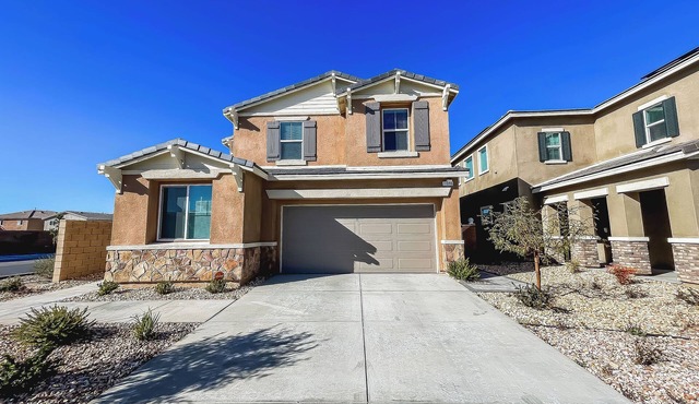 Charming 3-bedroom house with WiFi and AC in delightful Victorville