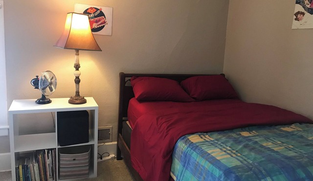 Charming 3-bedroom victorian in downtown Vermillion