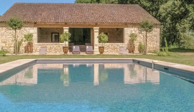 Charming 3-bedroom villa in wonderful Domme with an amazing swimming pool