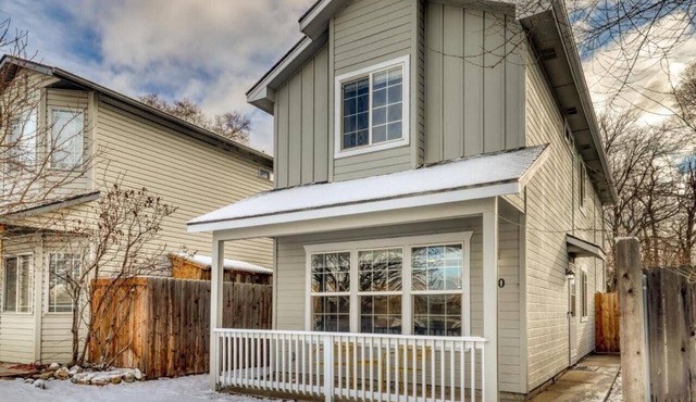 Charming 3-bedroom Whitewater Park House