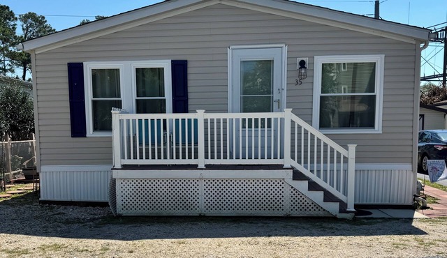 Charming 3 BR/2BA spacious home in W. Ocean City near Shopping and Restaurants.