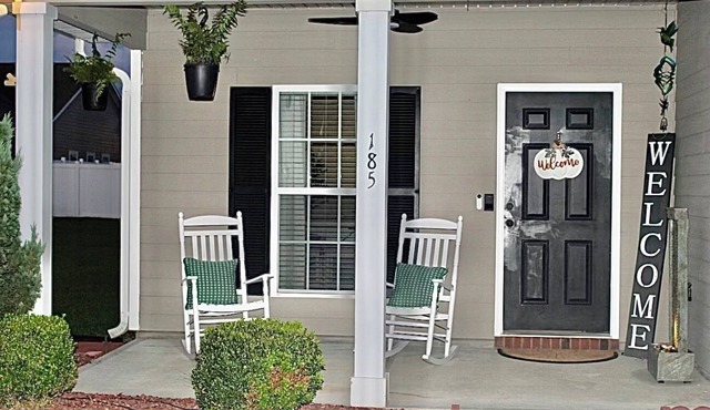 Charming 3-BR Vacation Home Rental in Thomasville, Ga