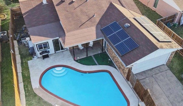 Charming 3BD 2BA Villa with Pool