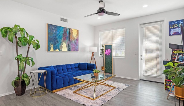 Charming 3BD Apartment Near Disney + Arcade