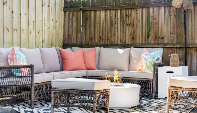 Charming 3BD - Cozy Vibes, BBQ & Patio