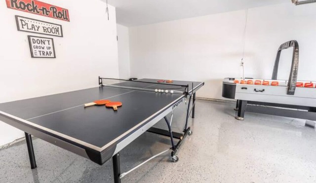Charming 3bed Getaway - AIR Hockey - FAST WIFI