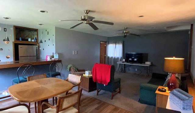 Charming 3bedroom home with AC, WiFi in PRIVATE subdivision of manufactured home