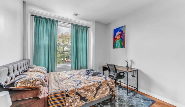 Charming 3BHK - 15 mins bus ride to Time Sq., NYC