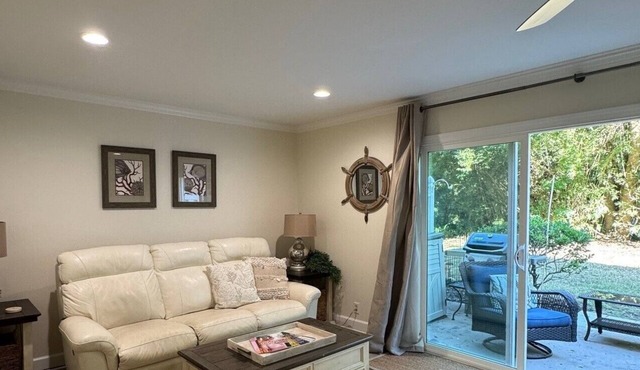 Charming 3BR/2.5B Townhome in Ocean Walk – Pools/Tennis, Walk to Village & Beach