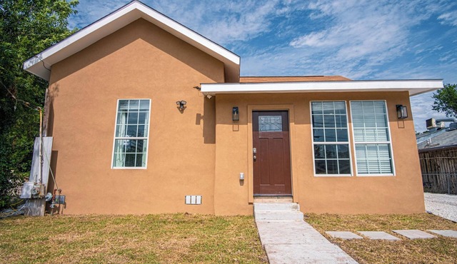 Charming 3br/2ba Gem Close to Downtown/Riverwalk