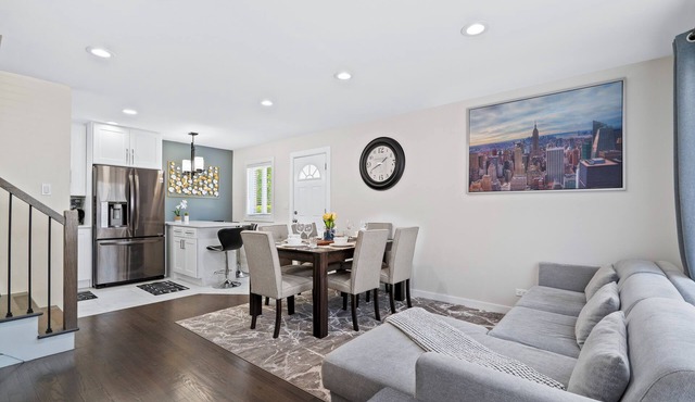 Charming 3BR/2BA Retreat in Villa Park – Comfort, Space & Convenience!