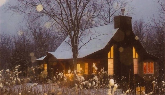 Charming 3BR/3BA With Hot Tub, Fireplace & Pool Table