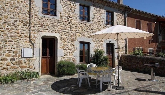 Charming 3BR Apartment in Quiet Village with Private Courtyard