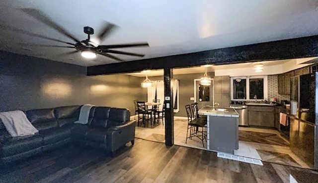 Charming 3br-Apt in fabulous Auburn with AC, WiFi.