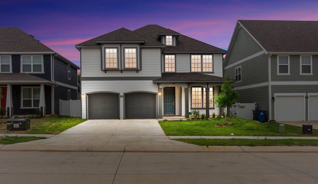 Charming 3BR Aubrey Getaway