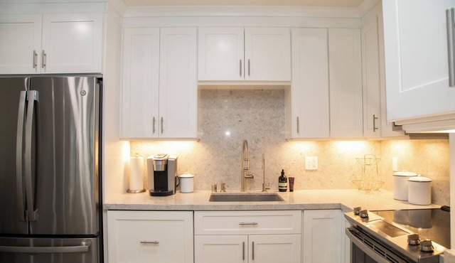 Charming 3BR Condo 31+ Day Stay, Steps to New Brighton State Beach, Capitola