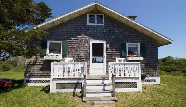 Charming 3BR Cottage on Pilot Hill