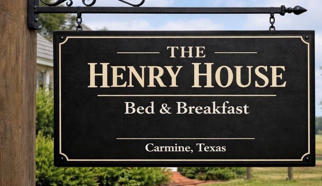 Charming 3BR Home in Carmine - Walk to City Park - 8 Miles to Round Top