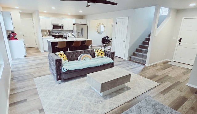 Charming 3BR Home in Marvelous Boise – Creekside Yard, Patio & Outdoor Space