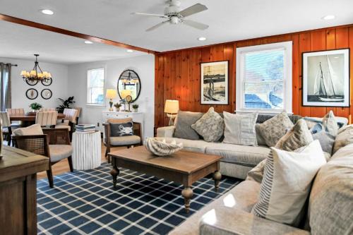 Charming 3BR Home in Nantucket's Natural Beauty home