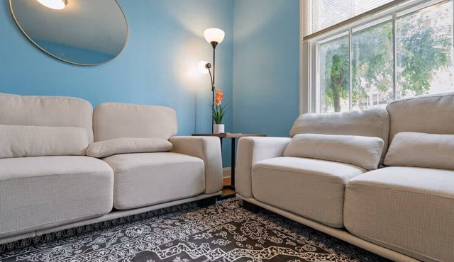 Charming 3BR Home With 2 Parking Spot, Near Transit & Shopping,