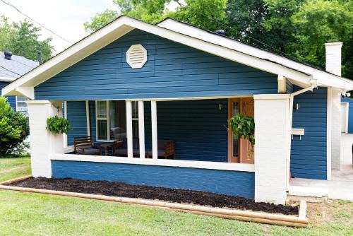 Charming 3BR House Close to Birmingham Airport