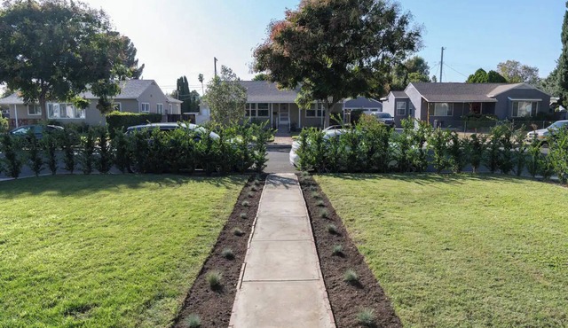 Charming 3BR House in a Tranquil Neighborhood