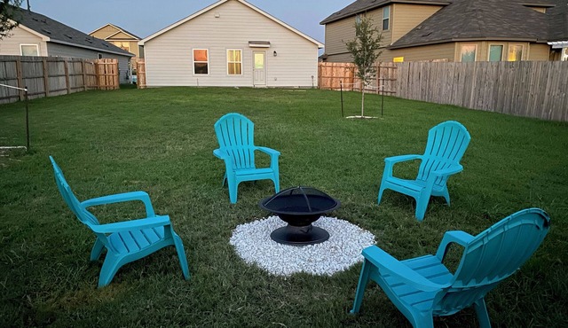 Charming 3BR house w/WiFi in Converse, right next to San Antonio, New Braunfels