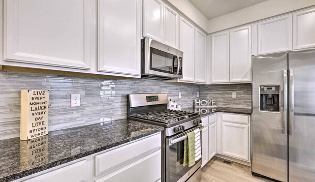 Charming 3BR Retreat - Perfect for Families!