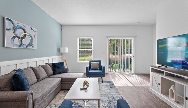 Charming 3BR Townhome Centrally located in Jacksonville