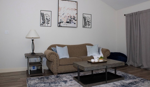 Charming 3BR with Private Office - 30 Day Stays