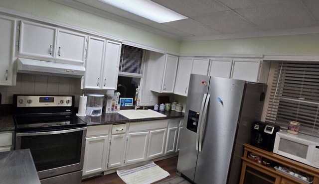 Charming 4-Bed, 1.5-Bath Home in Central Akron