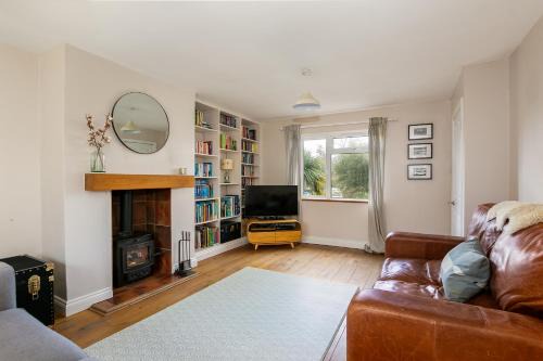 Charming 4 Bedroom Home Near Oxford!