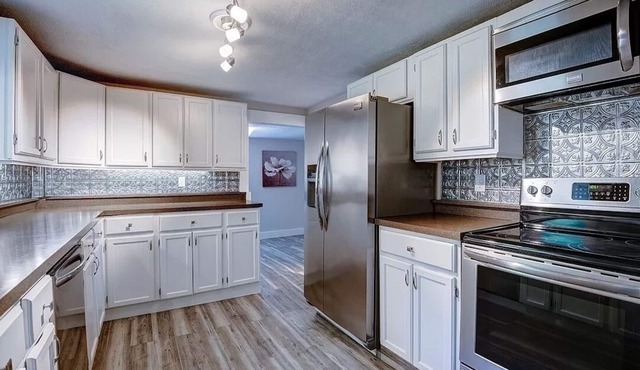 Charming 4 Bed Home in Skaneateles