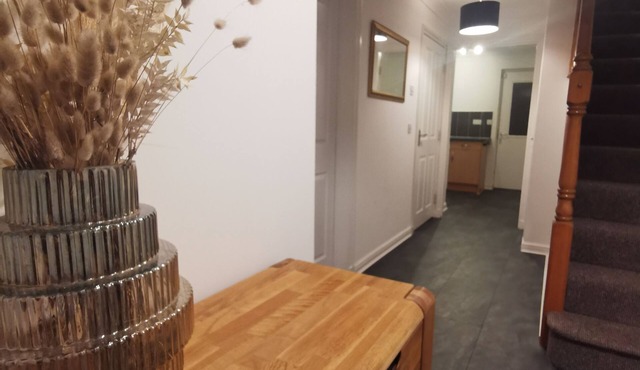 Charming 4 bed retreat- can sleep up to 10/12