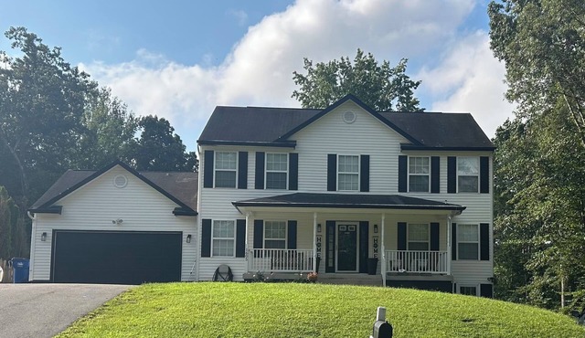 Charming 4-bedroom house in Fredericksburg, Virginia.