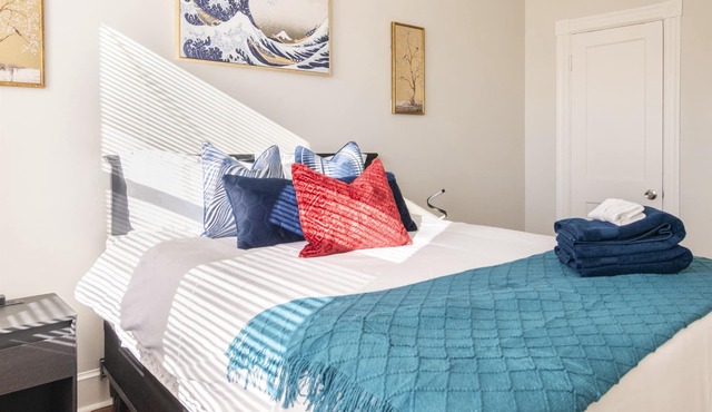 Charming 4 Bedroom House!1 Mile from Capitol Hill!