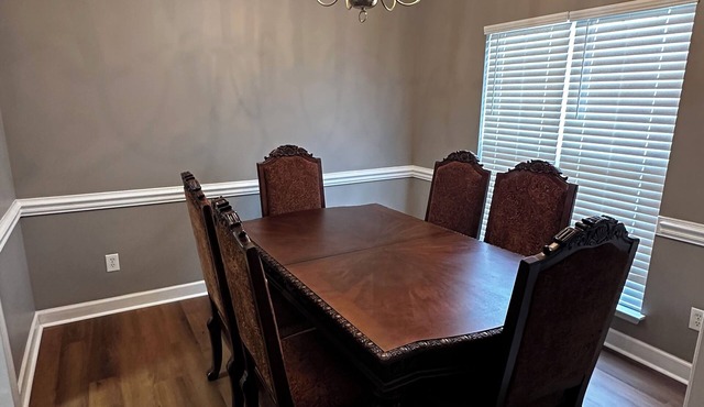 Charming 4-bedroom/2 bath house with AC and WiFi in lovely Hephzibah