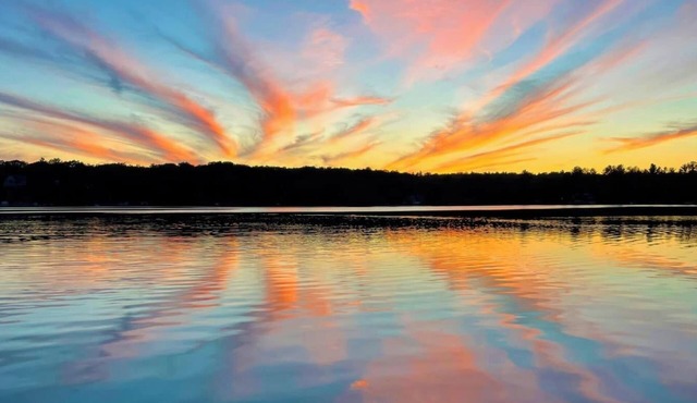 Charming 4-bedroom cottage on gorgeous Bear Lake
