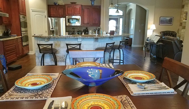 Charming 4-bedroom house; Sun City, TX with WiFi; Quiet, Tranquil Neighborhood