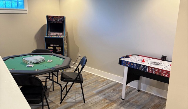 Charming 4-bedroom house with AC and fitness room in lovely Louisville